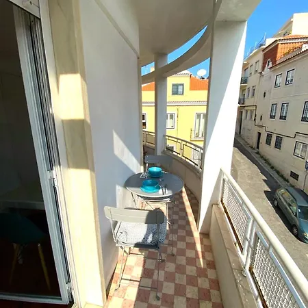 Apartment Sunny With A Balcony *