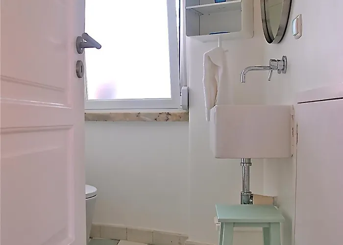 Sunny With A Balcony Apartment Lisbon