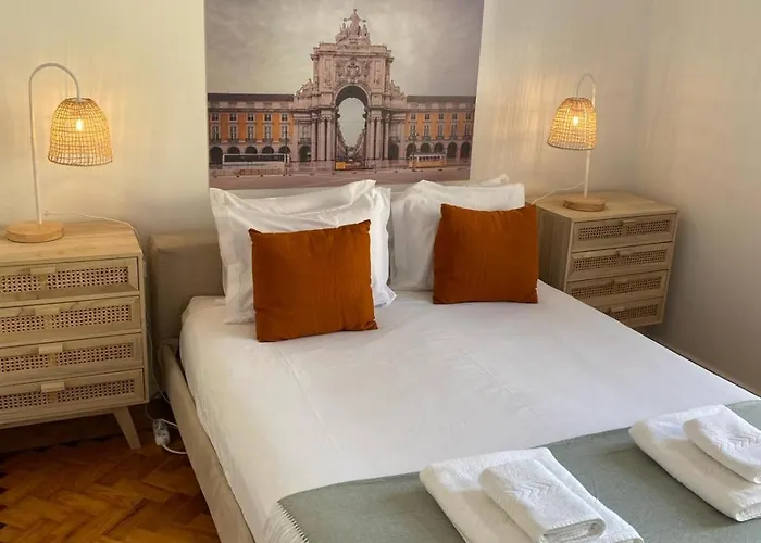 Sunny With A Balcony Apartment Lisbon